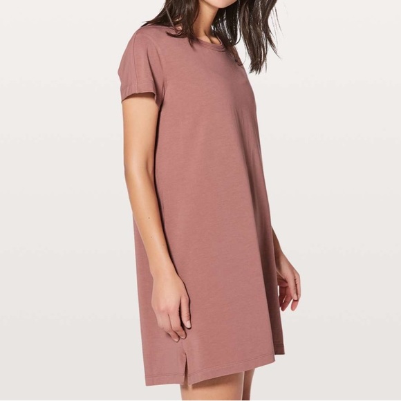 Lululemon Day Tripper Dress in Quicksand - Picture 4 of 4